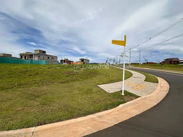 Terreno com 402m², à venda, no bairro Alphaville Nova Esplanada em Votorantim