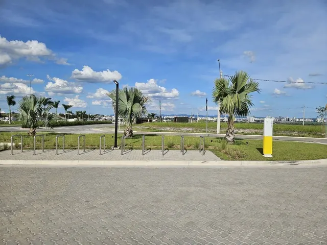 Terreno com 330m², à venda, no bairro Urbanova em São José Dos Campos