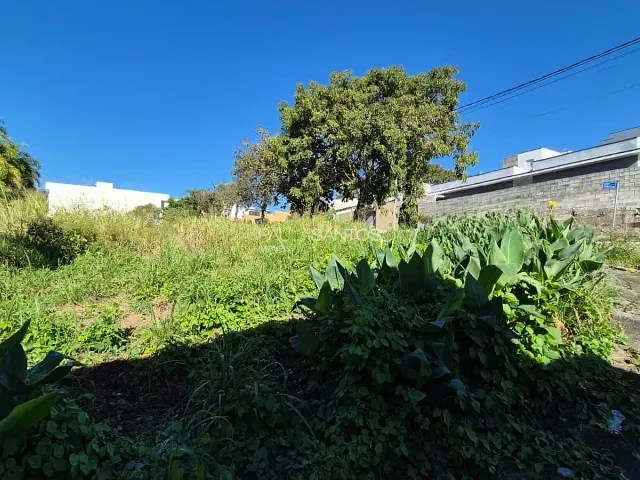 Terreno com 308m², à venda, no bairro Parque Santa Márcia em Votorantim