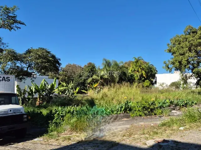 Terreno com 308m², à venda, no bairro Parque Santa Márcia em Votorantim