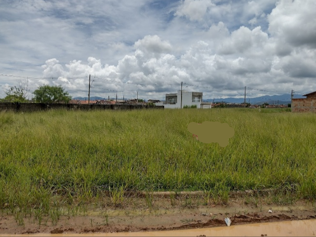 Terreno com 250m², à venda, no bairro Residencial e Comercial Portal dos Eucaliptos em Pindamonhangaba
