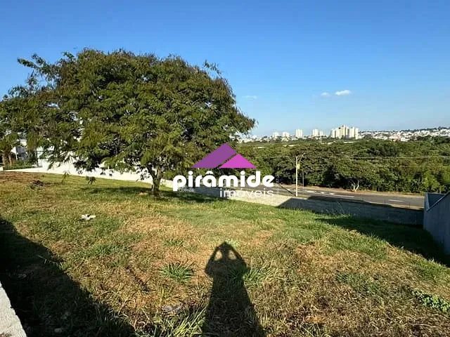 Terreno com 750m², à venda, no bairro Urbanova em São José dos Campos