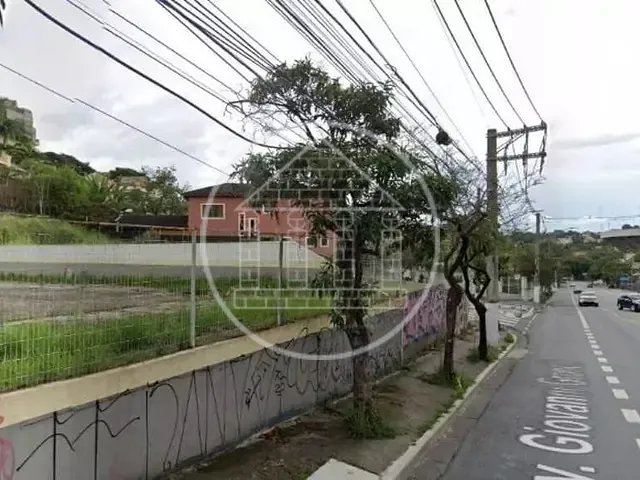 Terreno com 741m², à venda, no bairro Morumbi em São Paulo