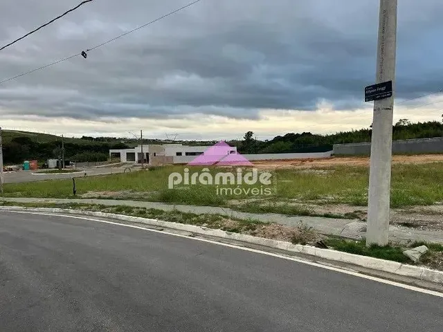 Terreno com 900m², à venda, no bairro Urbanova em São José Dos Campos