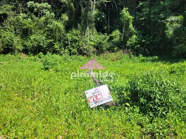Terreno com 420m², à venda, no bairro Cocanha em Caraguatatuba