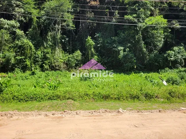 Terreno com 420m², à venda, no bairro Cocanha em Caraguatatuba