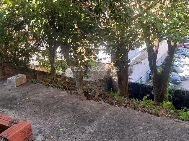 Terreno com 350m², à venda, no bairro Vila Trujillo em Sorocaba