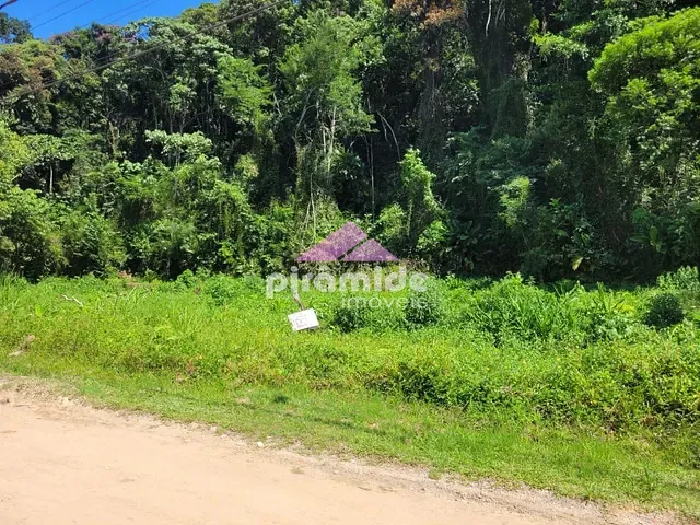 Terreno com 632m², à venda, no bairro Cocanha em Caraguatatuba