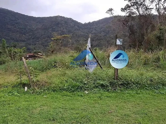 Terreno com 384m², à venda, no bairro Mar Verde II em Caraguatatuba
