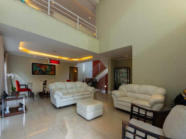 Casa com 411m² 3 quartos e 6 banheiros, à venda, no bairro Alto Da Lapa em São Paulo