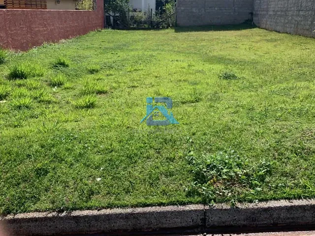 Terreno com 300m², à venda, no bairro Residencial Fazenda Serrinha em Itatiba