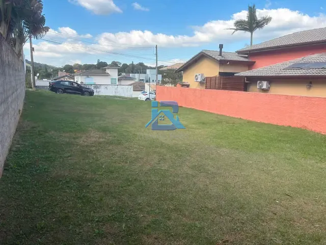 Terreno com 300m², à venda, no bairro Residencial Fazenda Serrinha em Itatiba