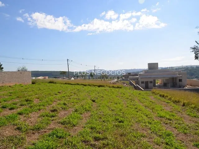 Terreno com 1000m², à venda, no bairro barreiro em Araçoiaba da Serra
