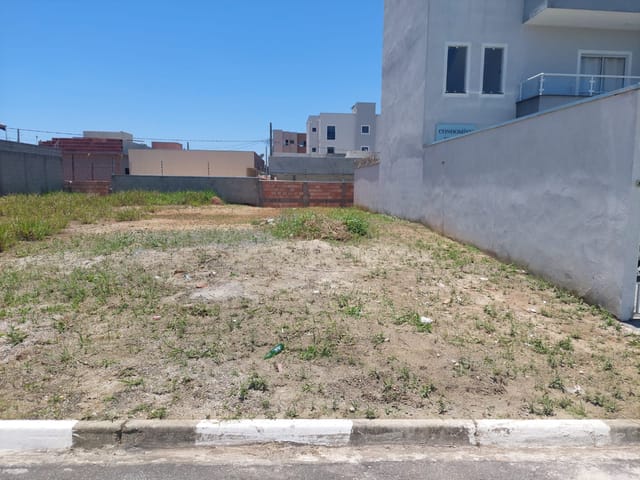 Terreno com 176m², à venda, no bairro Loteamento Residencial e Comercial Flamboyant em Pindamonhangaba