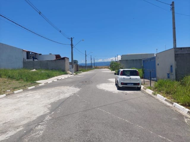 Terreno com 176m², à venda, no bairro Loteamento Residencial e Comercial Flamboyant em Pindamonhangaba