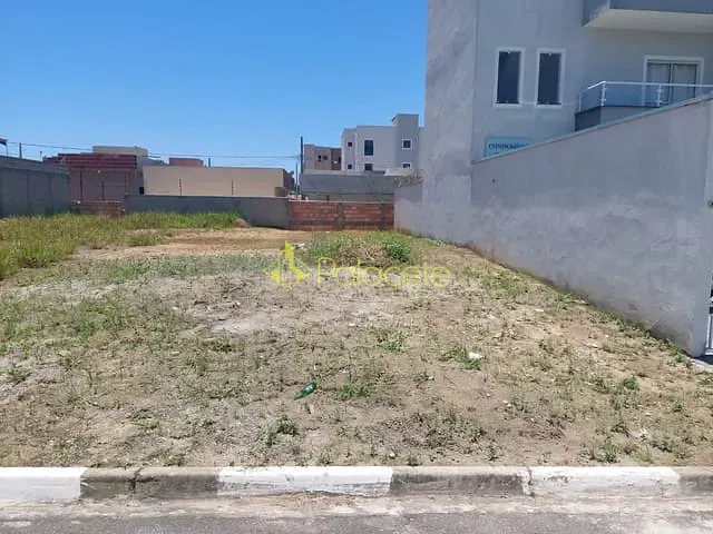 Terreno com 176m², à venda, no bairro Loteamento Residencial e Comercial Flamboyant em Pindamonhangaba