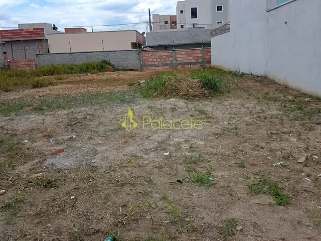 Terreno com 176m², à venda, no bairro Loteamento Residencial e Comercial Flamboyant em Pindamonhangaba