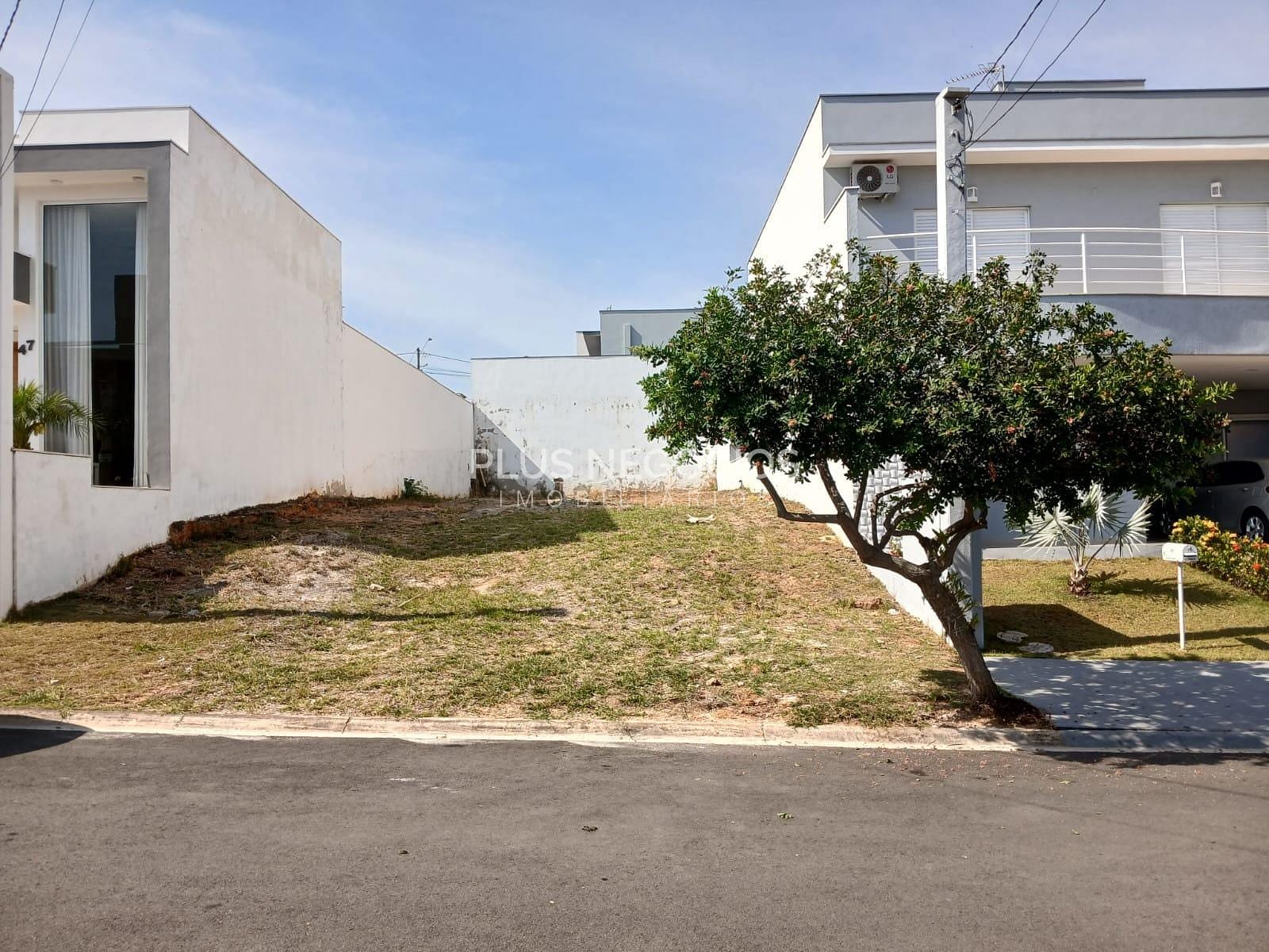 Terreno, 300 m² - Foto 1