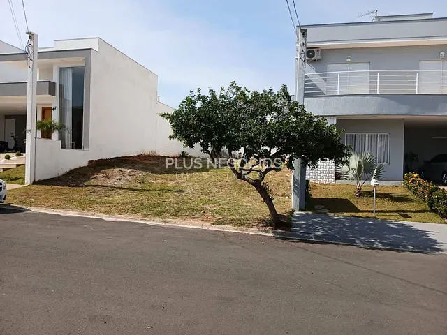 Terreno com 300m², à venda, no bairro Wanel Ville em Sorocaba