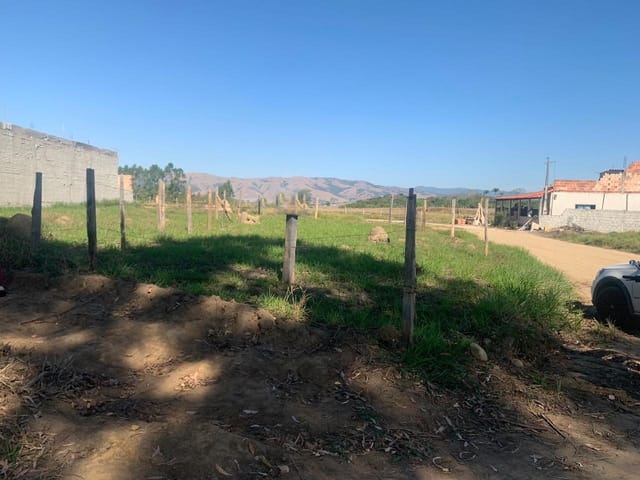 Terreno com 233m², à venda, no bairro Vista Alegre em Potim