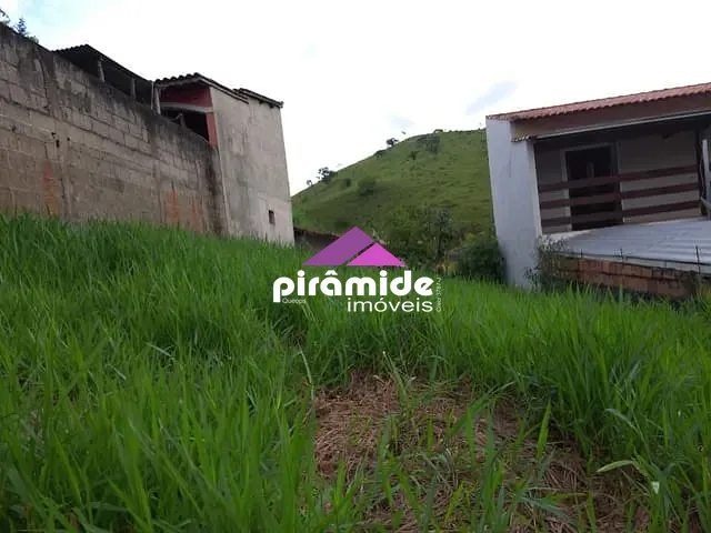 Terreno com 140m², à venda, no bairro Santa Cruz em Jambeiro