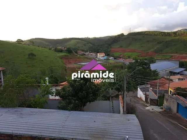 Terreno com 140m², à venda, no bairro Santa Cruz em Jambeiro