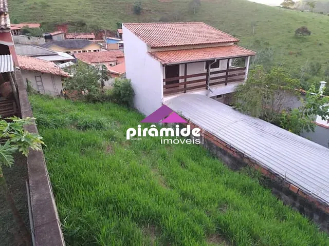 Terreno com 140m², à venda, no bairro Santa Cruz em Jambeiro