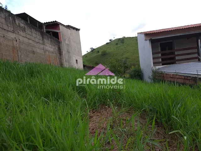 Terreno com 140m², à venda, no bairro Santa Cruz em Jambeiro