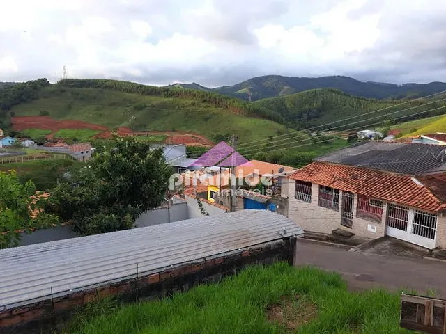 Terreno com 140m², à venda, no bairro Santa Cruz em Jambeiro