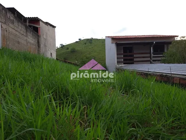 Terreno com 140m², à venda, no bairro Santa Cruz em Jambeiro