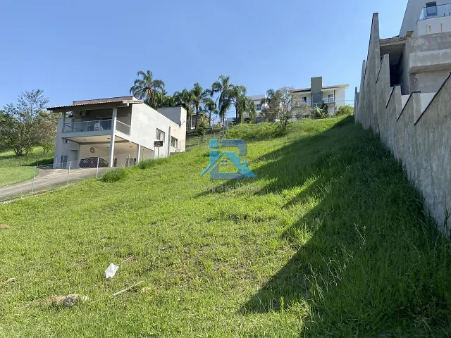 Terreno com 900m², à venda, no bairro Residencial Fazenda Serrinha em Itatiba