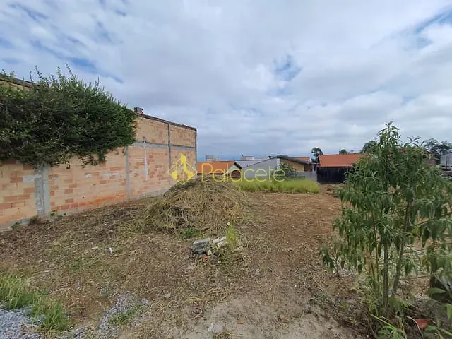 Terreno com 250m², à venda, no bairro Residencial Estoril em Taubaté