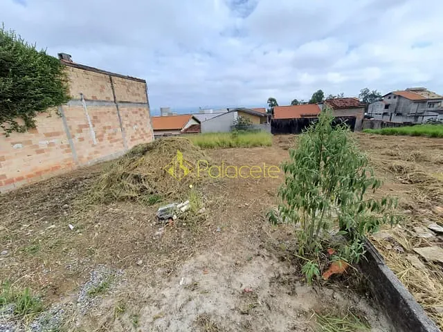 Terreno com 250m², à venda, no bairro Residencial Estoril em Taubaté