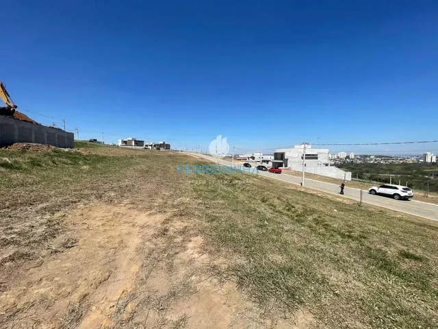 Terreno com 330m², à venda, no bairro Urbanova  em São José Dos Campos