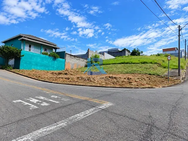 Terreno com 250m², à venda, no bairro Jardim Verona em Itatiba