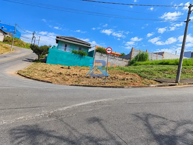 Terreno com 250m², à venda, no bairro Jardim Verona em Itatiba