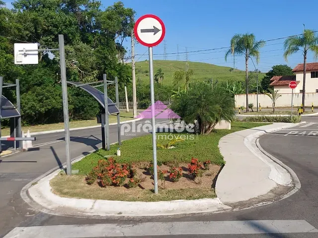Terreno com 360m², à venda, no bairro Eugênio de Mello em São José dos Campos