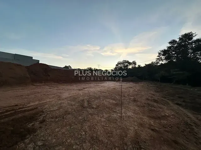 Terreno com 1839m², à venda, no bairro salto em Salto de Pirapora