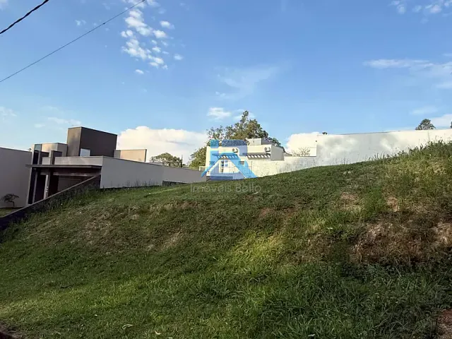 Terreno com 450m², à venda, no bairro Loteamento Itatiba Country Club em Itatiba