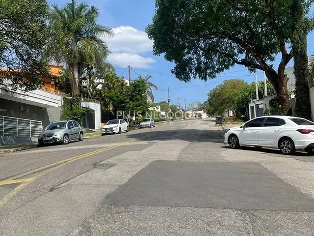 Terreno com 665m², à venda, no bairro Jardim Pagliato em Sorocaba