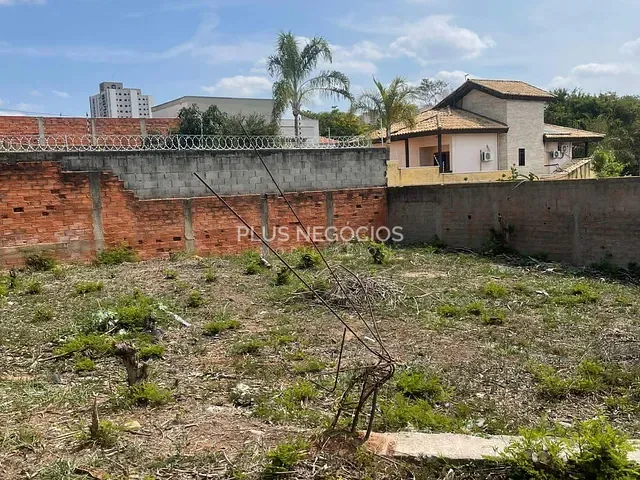 Terreno com 665m², à venda, no bairro Jardim Pagliato em Sorocaba