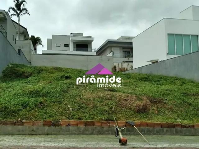 Terreno com 450m², à venda, no bairro Urbanova em São José dos Campos