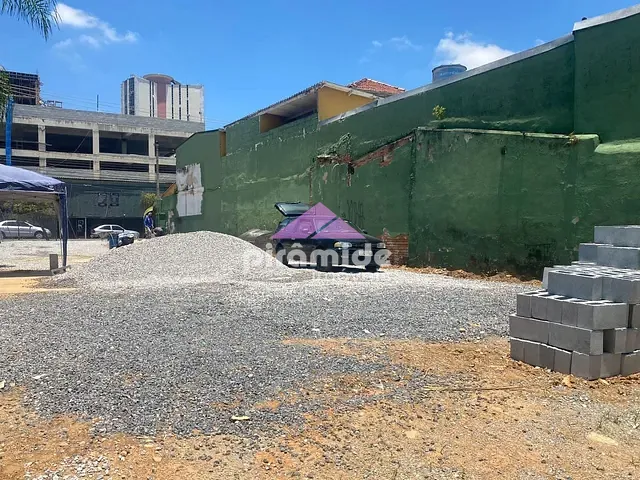Terreno com 1331m², à venda, no bairro Centro em São José dos Campos
