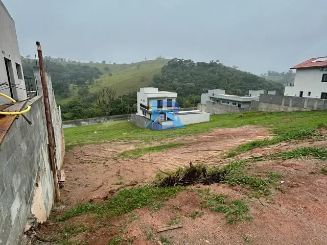 Terreno com 411m², à venda, no bairro Bairro Itapema em Itatiba