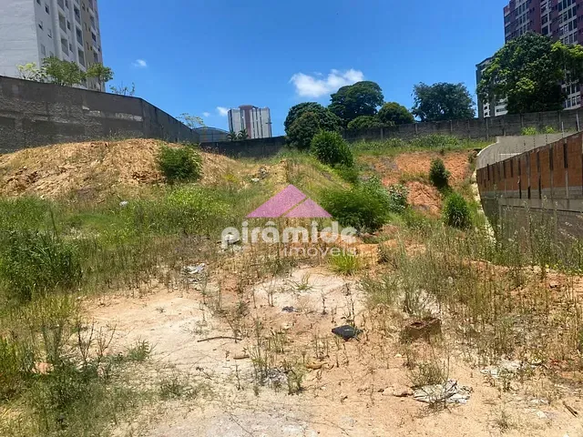 Terreno com 2403m², à venda, no bairro Centro em São José dos Campos