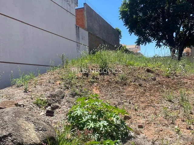 Terreno com 813m², à venda, no bairro Jardim Pagliato em Sorocaba