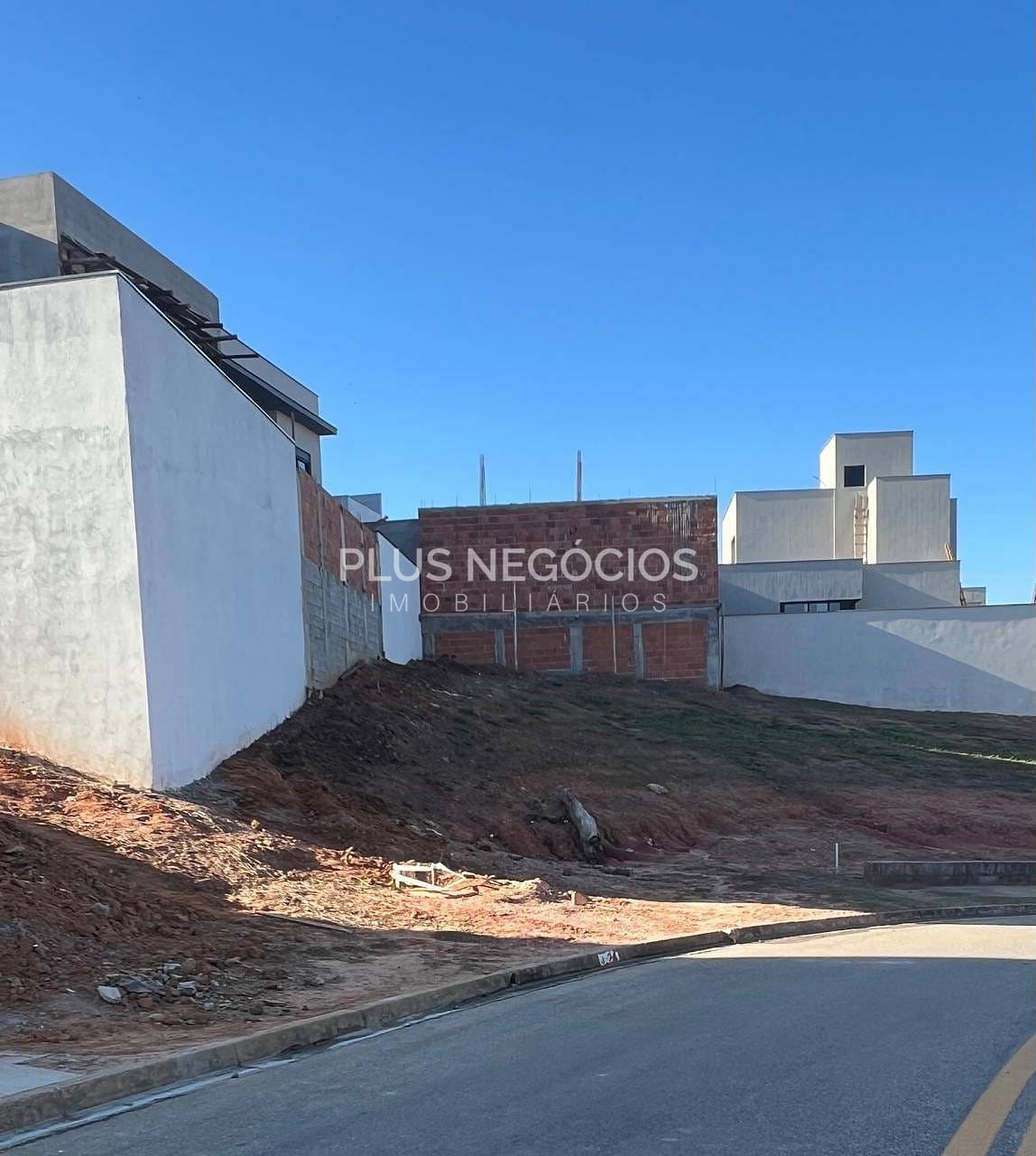 Terreno, 215 m² - Foto 1