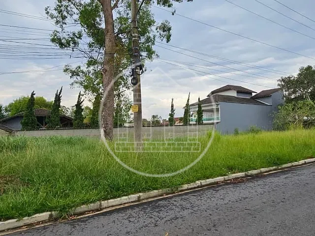 Terreno com 500m², à venda, no bairro Parque do Terceiro Lago em São Paulo