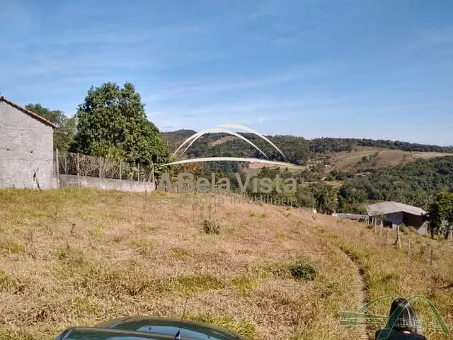 Terreno com 1000m², à venda, no bairro PAVÃO em Ibiúna