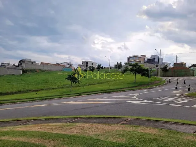 Terreno com 450m², à venda, no bairro Jardim Marlene Miranda em Taubaté
